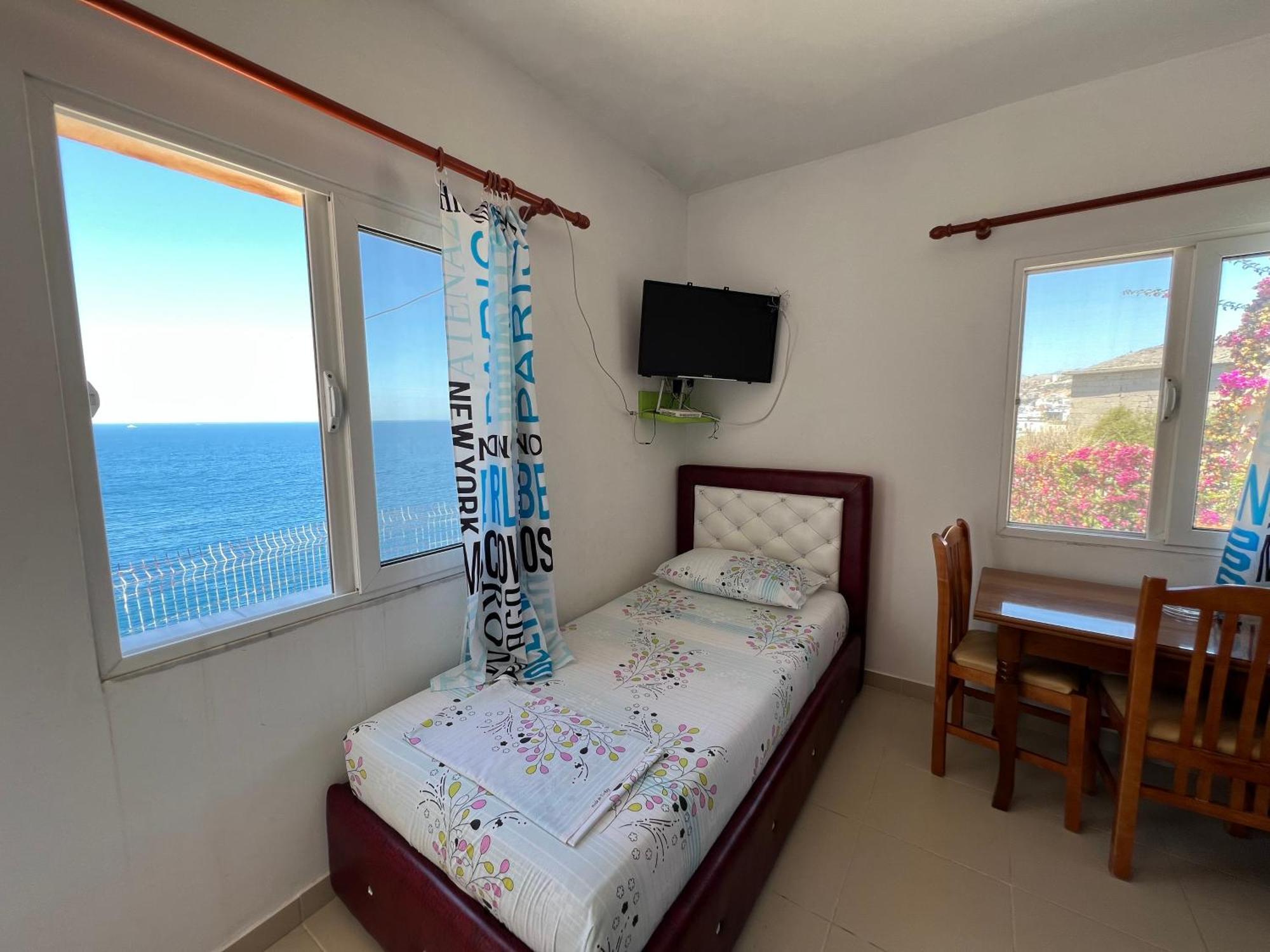 Prive Hill Saranda Villa Ngoại thất bức ảnh