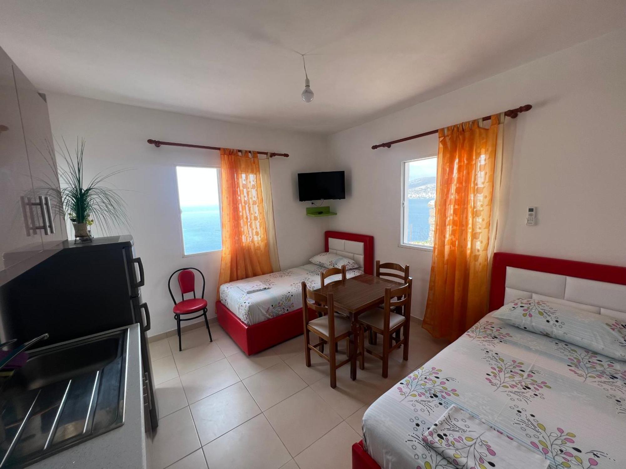 Prive Hill Saranda Villa Ngoại thất bức ảnh
